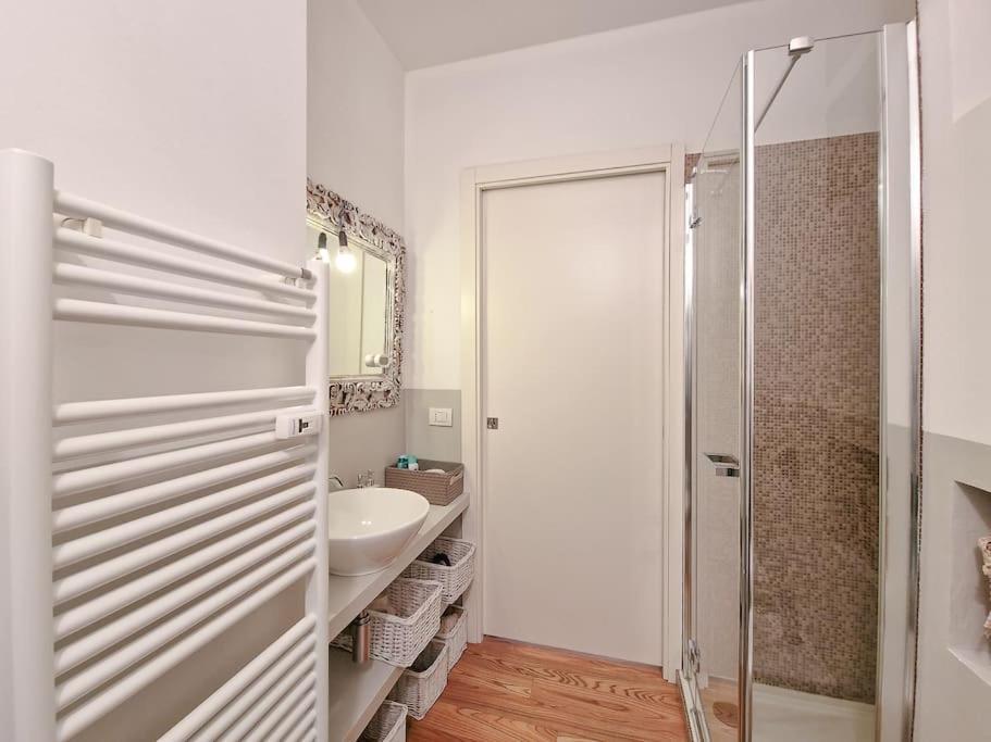 Charme On The River - City Center Apartman Verona Kültér fotó